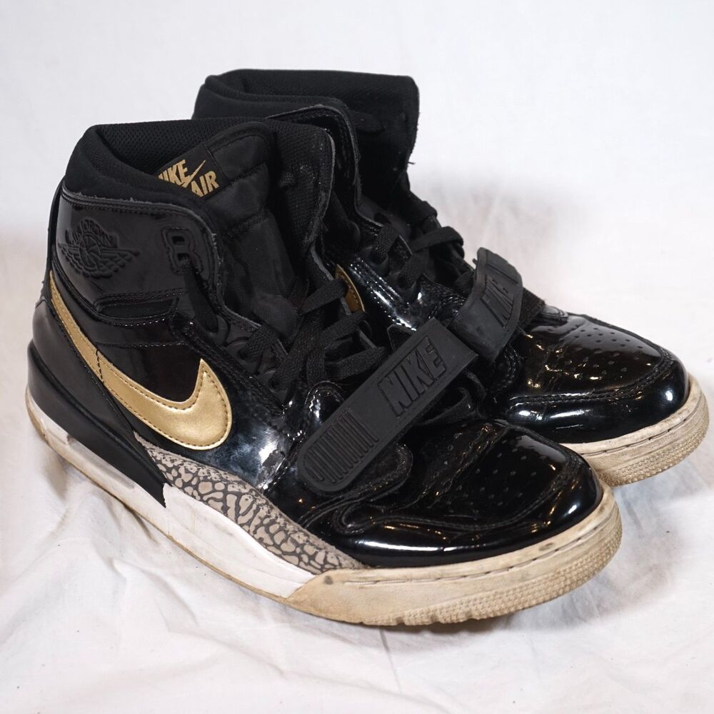Nike Air Jordan Legacy 312 Sneakers Men’s Size 10 Black Gold Cement AV3922-007